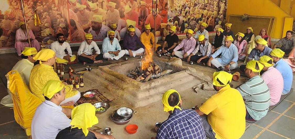 केवल शुद्ध भक्ति से  ही भगवान के दर्शन कर सकते : नवजीत भारद्वाज